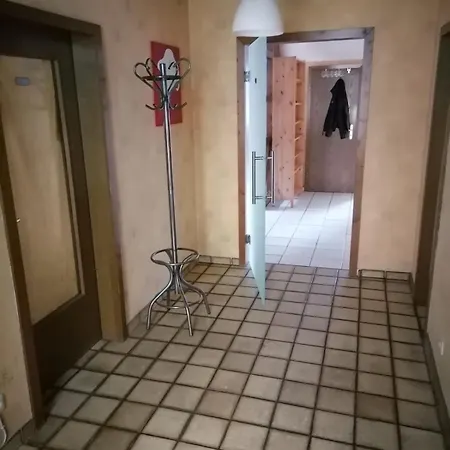 Monteur Residenz דירה *